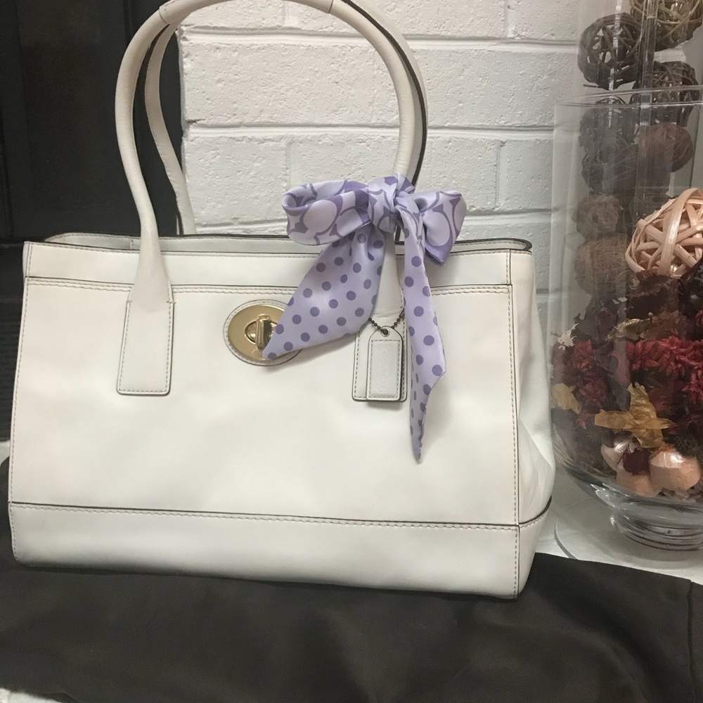 Coach Tote off white bag